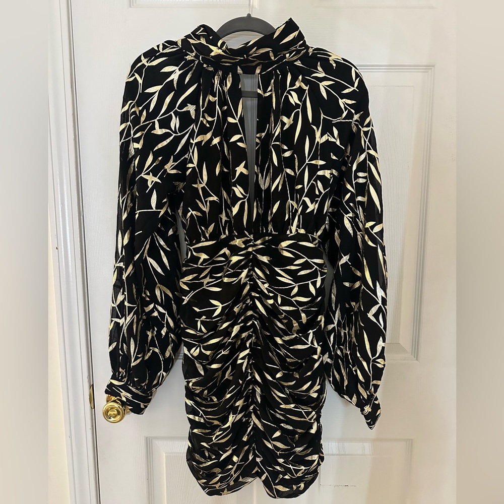 Vici Black and Cream Leaf-Print Long-Sleeve Ruched Dress